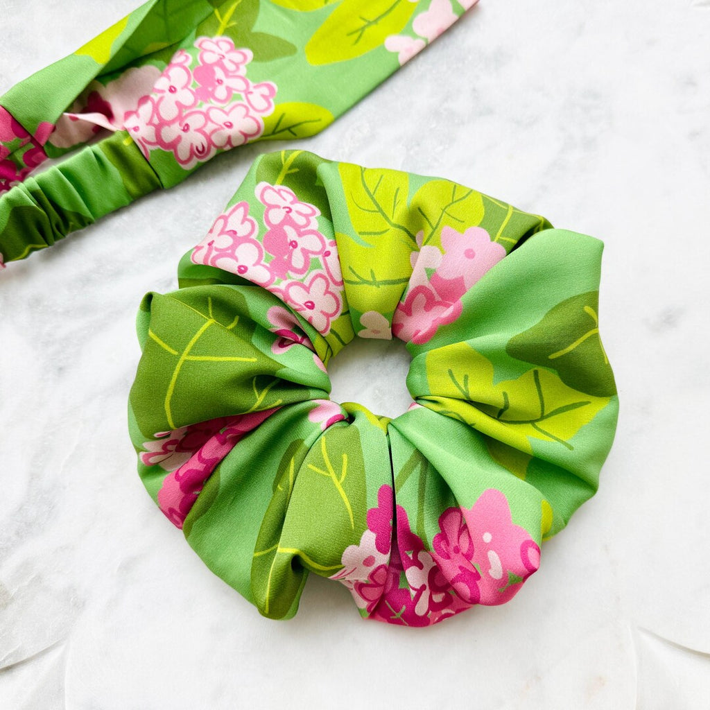 Floral silk scrunchie or headband detail