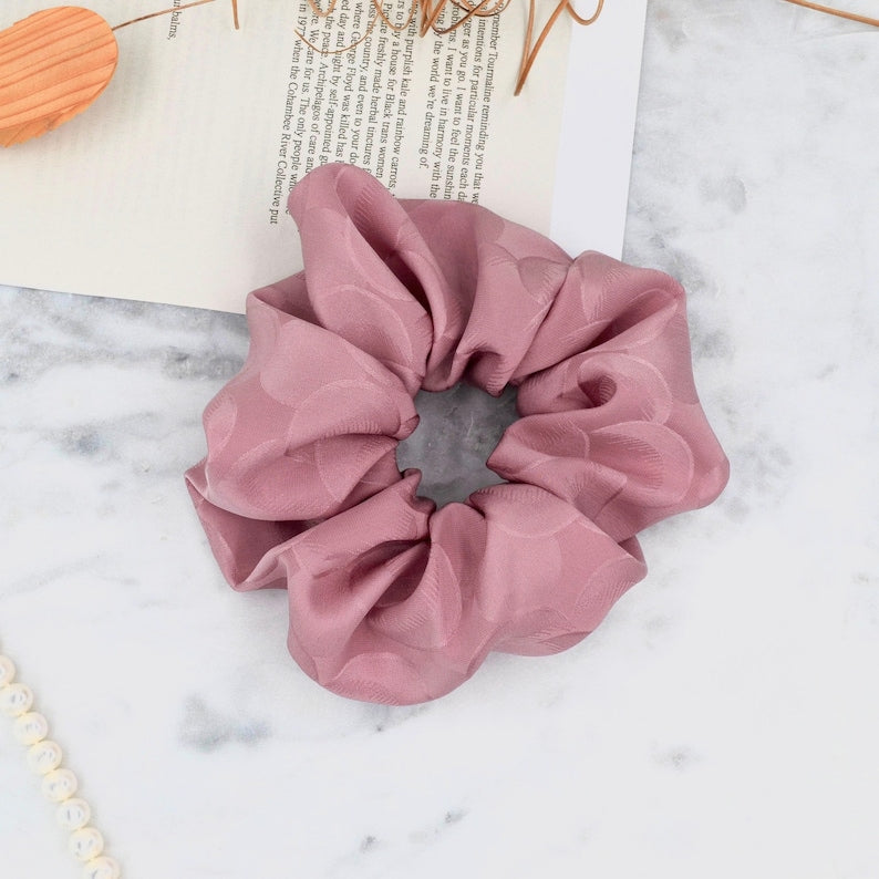 Dusty Rose Jacquard Mulberry Silk Scrunchie