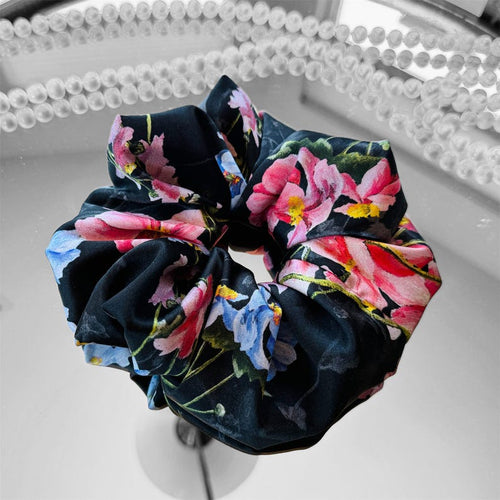 Black Floral Vintage silk scrunchie detail