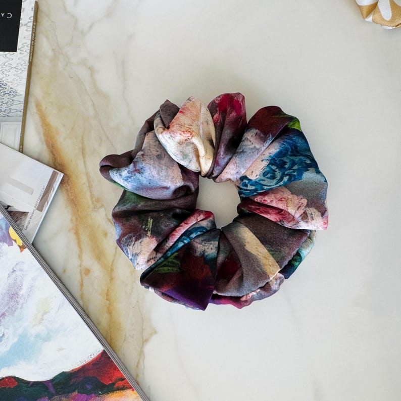 Vintage Dark Floral silk scrunchie detail