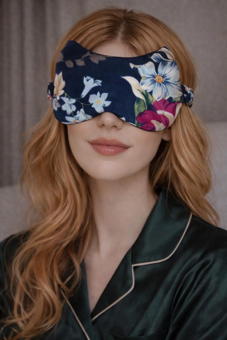 Luxury silk sleep mask detail